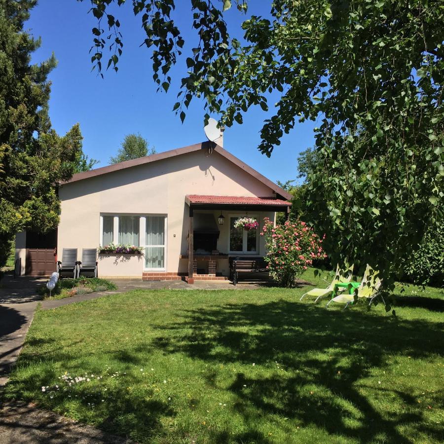 Domek Letni Na Wakacje W Rumi Rumia Exterior photo