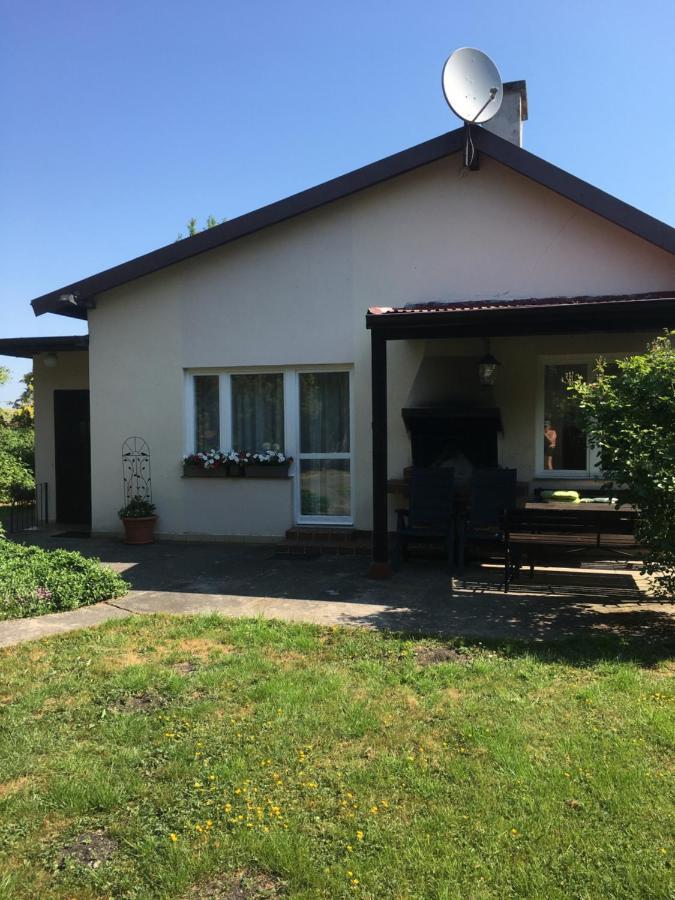 Domek Letni Na Wakacje W Rumi Rumia Exterior photo